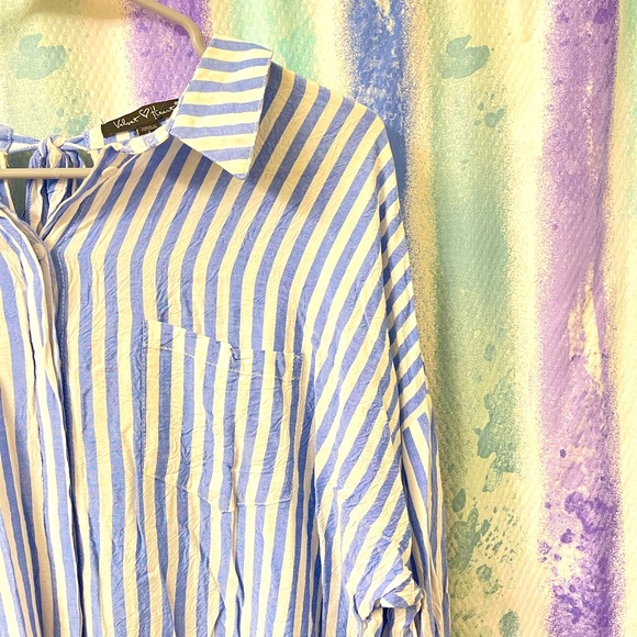 Velvet Heart NWOT striped high low button up - Picture 4 of 8